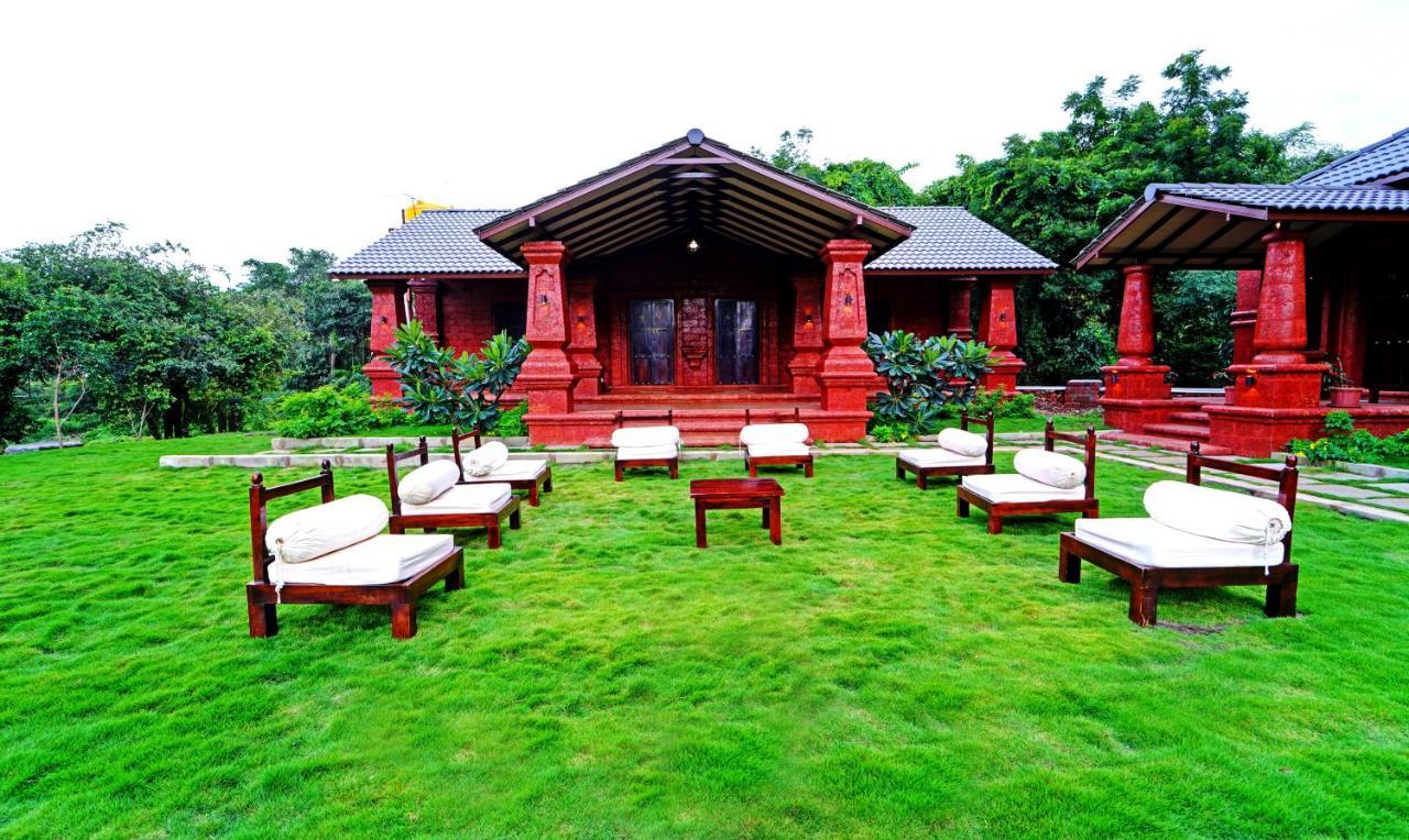 Siddhagiri Hotel And Resort Wai Extérieur photo