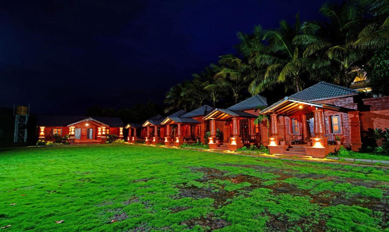 Siddhagiri Hotel And Resort Wai Extérieur photo